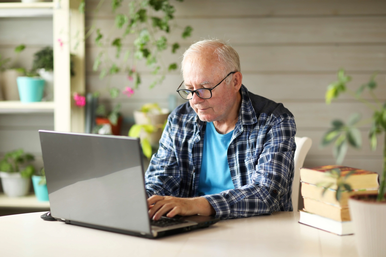 Man typing on computer